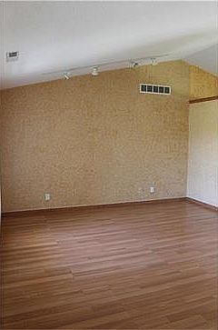 5th image of 131 Amy Dr