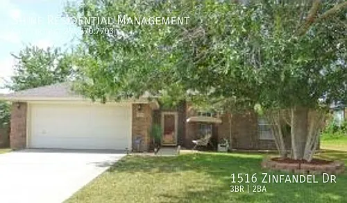 1516 Zinfandel Dr Photo 1