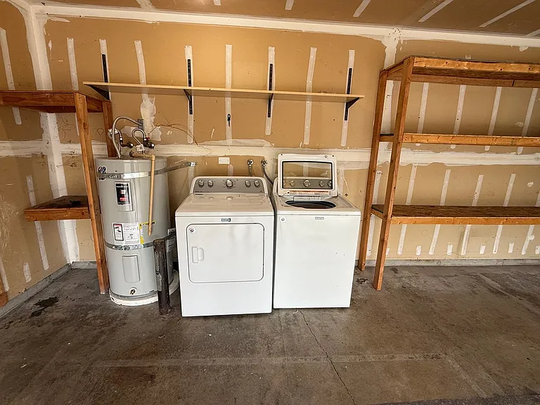 2179 Dahlia St — Photo 18