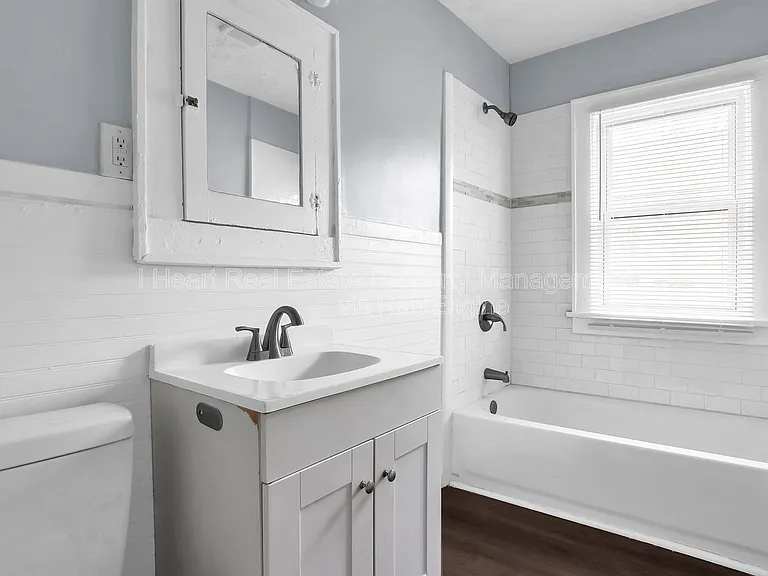 1026 Ellsworth Ave — Photo 18