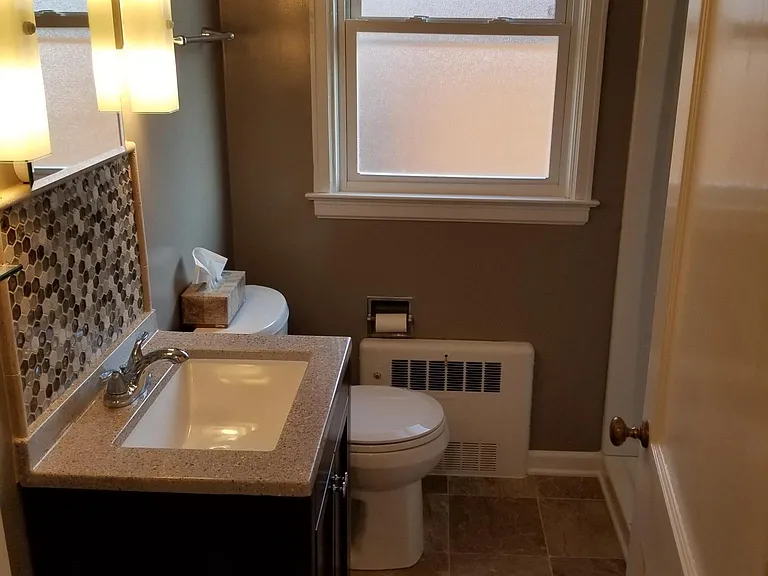 712 N Gardiner Ave #2N — Photo 1