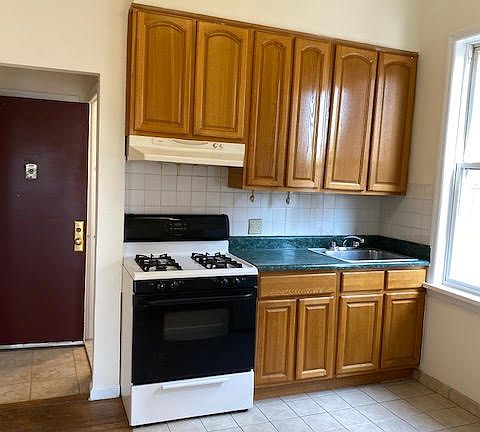 4th image of 23-86 21st St #3A