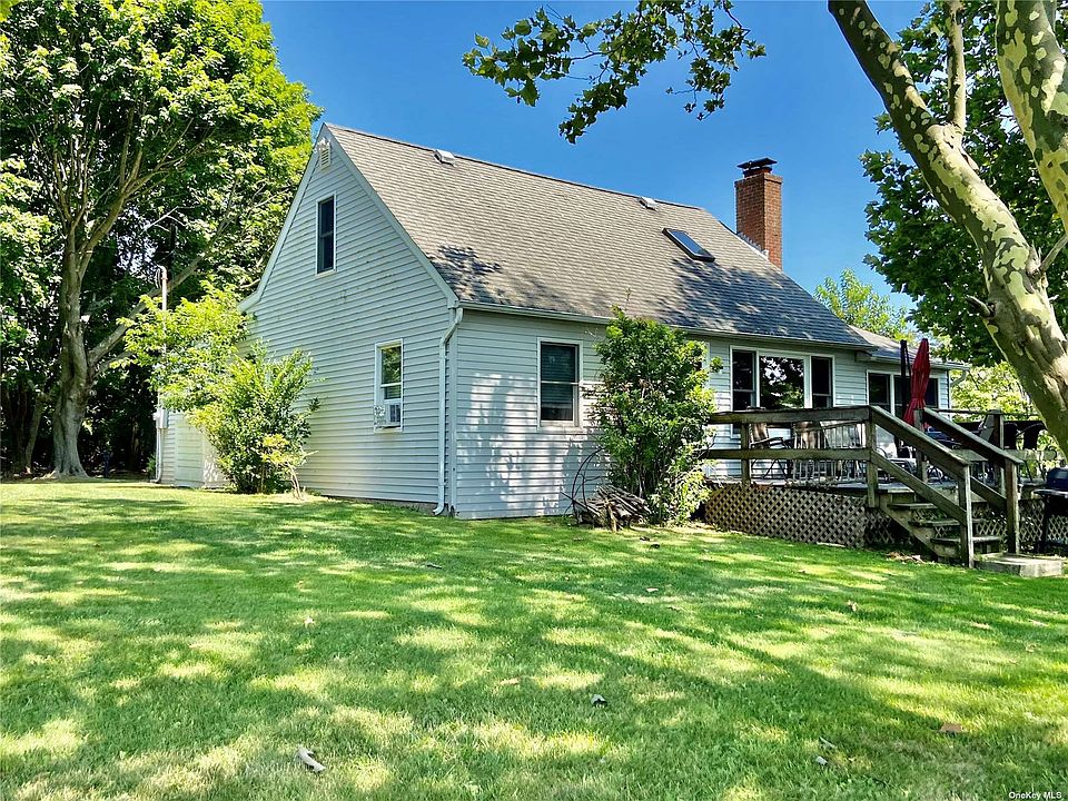 1st image of 1875 Bayview Ave