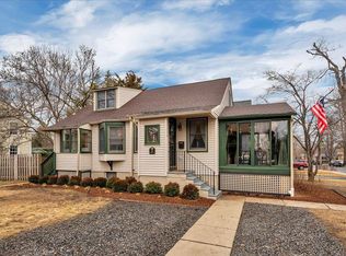 130 Centre St, Haddonfield, NJ 08033