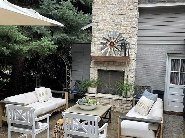 5788 Oak Creek Ln — Photo 30