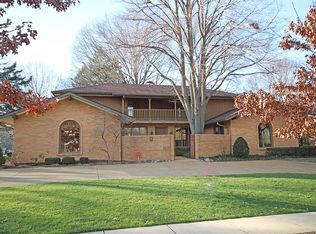 2325 Sylvan Rd, Springfield, IL 62704