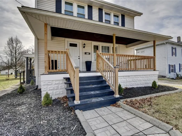 215 Wooster St NE, Navarre, OH 44662