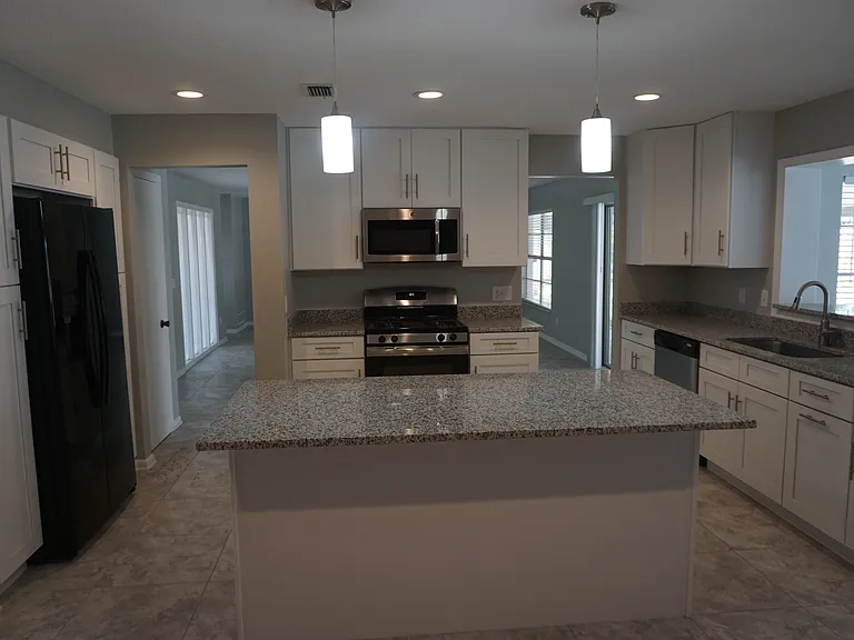 202 Tollgate Trl — Photo 2