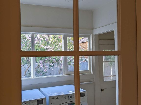 4th image of 2600 Curtis Way