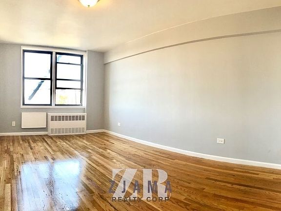 4th image of 200 E 17th St APT 6H