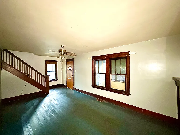 720 Neshannock Blvd — Photo 8
