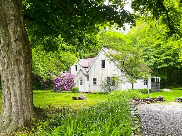 45 Winthrop Road, Chester, CT 06412