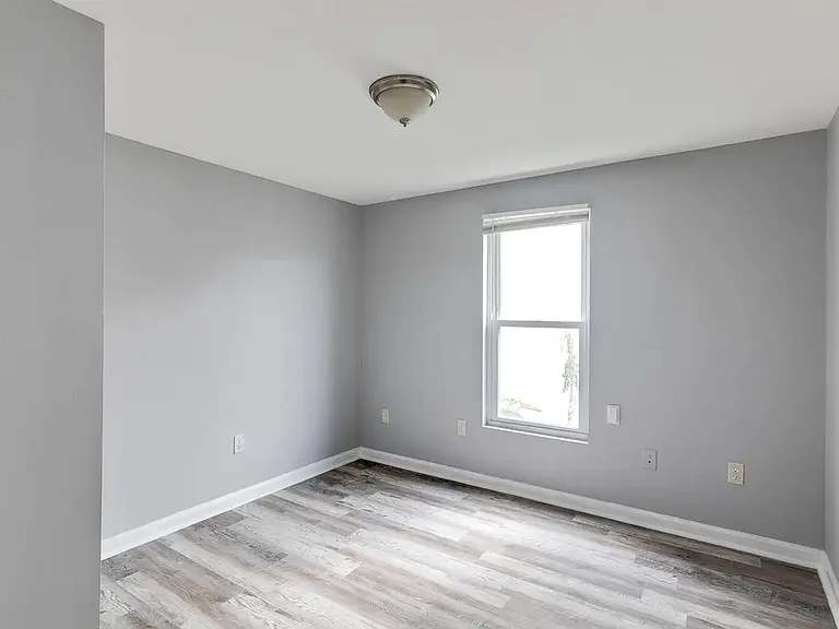 1711 N Gratz St #2F — Photo 3