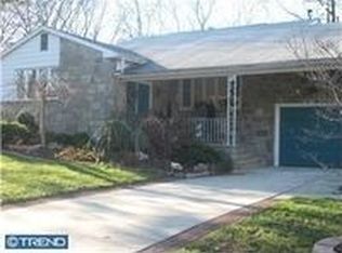 425 Fireside Ln, Cherry Hill, NJ 08003