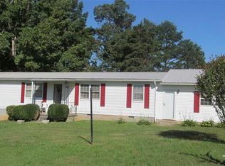 10249 Old Cox Rd, Chase City, VA 23924