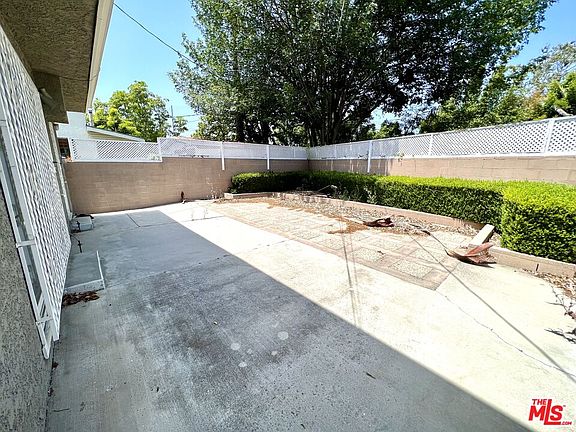 5th image of 12907 Zanja St