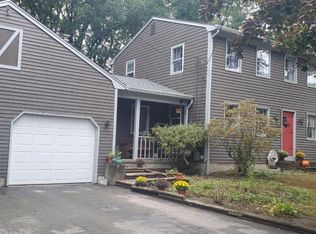 37 Diane Dr, Coventry, RI 02816
