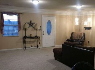 110 Makani Cir, Hilo, HI 96720