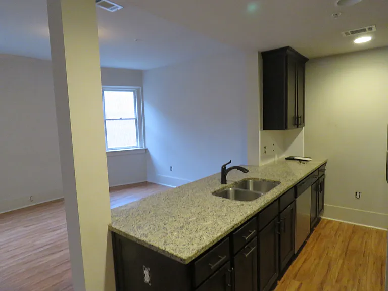 519 E Capitol Ave #2C — Photo 24