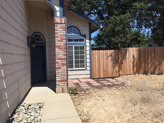 2nd image of 8405 Bramble Bush Cir