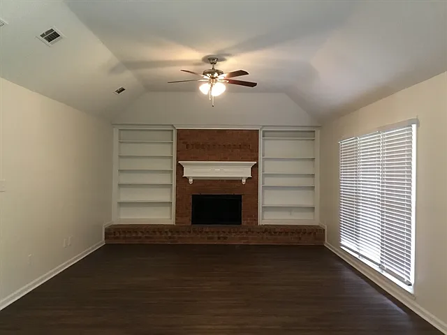 7142 Autumn Forrest Dr — Photo 3