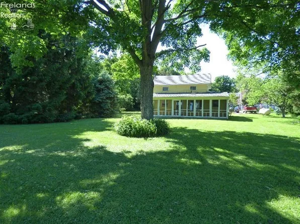 220 Conlan Rd, Put In Bay, OH 43456