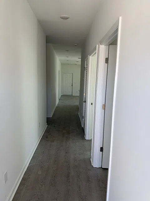 3 bed, 1275 sqft, $2,200 — Photo 2