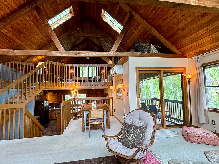 727 Town Mountain Rd — Photo 9