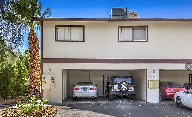 2 bed, 1.5 bath, 1152 sqft, $1,500 — Photo 3