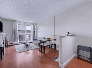 2906 S 17th Ave SW #8, Calgary, AB T3E 0A9