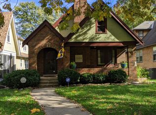 7309 Walnut St, Kansas City, MO 64114