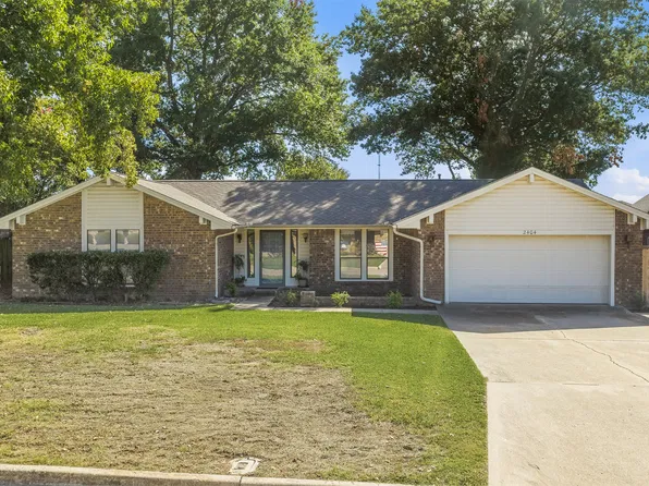 2404 Quail Run Ct, Ardmore, OK 73401