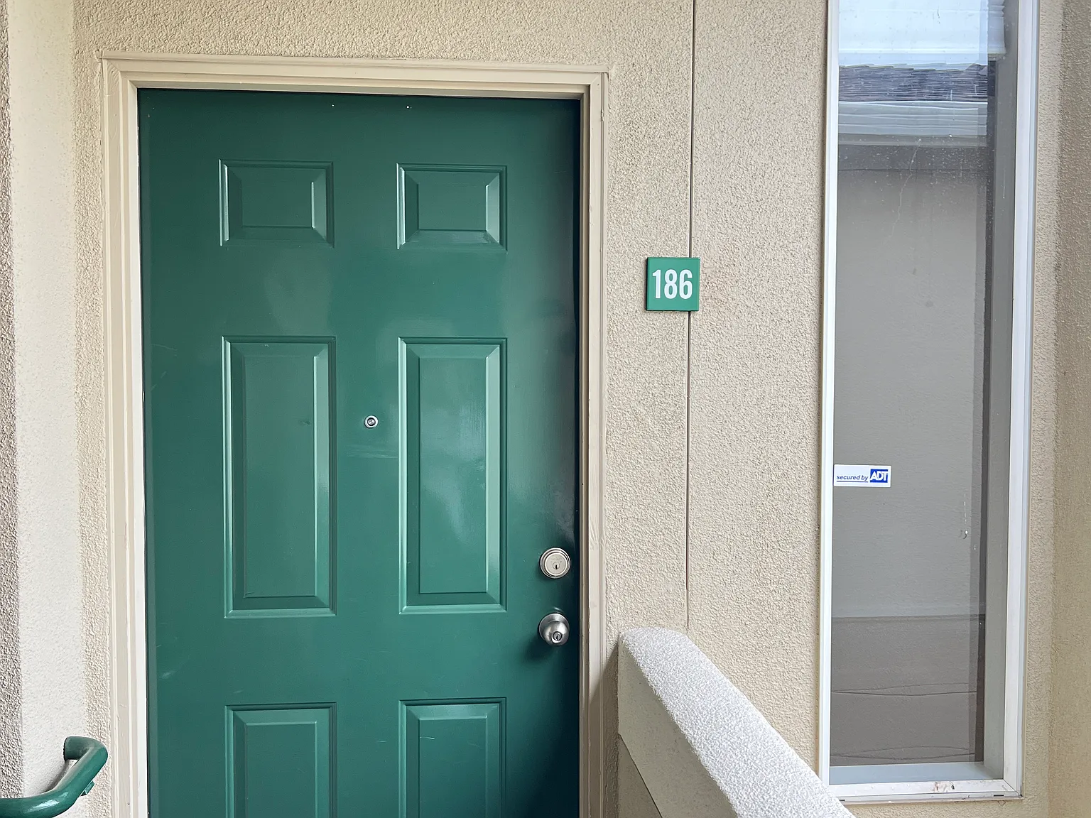 1 bed, 881 sqft, $3,500 — Photo 3