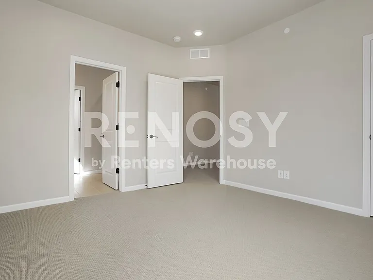 421 Millwall Cir — Photo 18