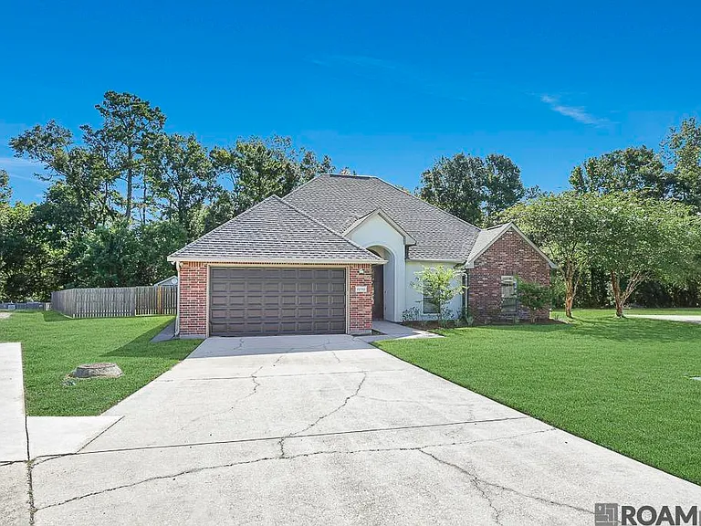 22782 Greencliff Dr — Photo 1