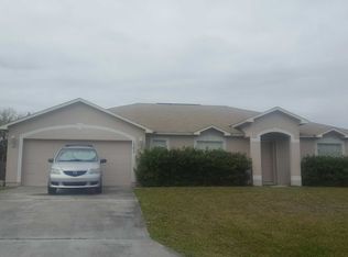 1302 SE Concha St, Port Saint Lucie, FL 34983