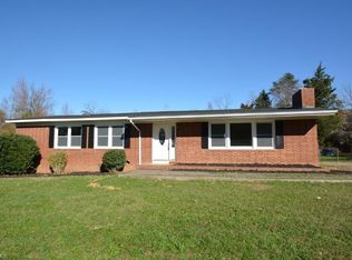 108 W Sheraton Park Rd, Greensboro, NC 27406