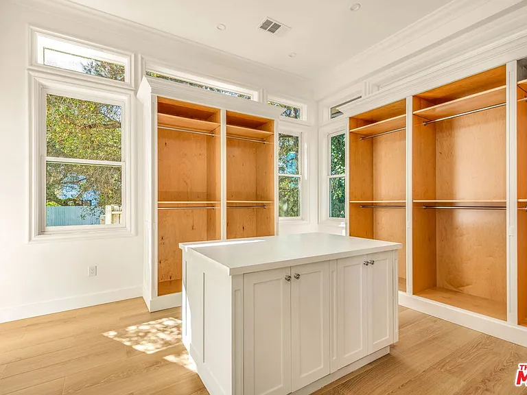 9669 Oak Pass Rd — Photo 14