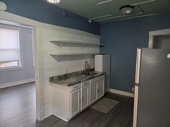5th image of 814 Washington St #3