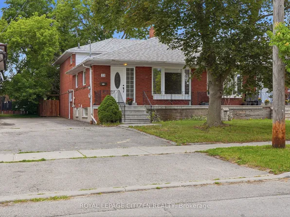 53 Grampian Cres, Toronto, ON M9L 2L2