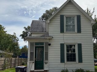 54 E 19th St, Holland, MI 49423