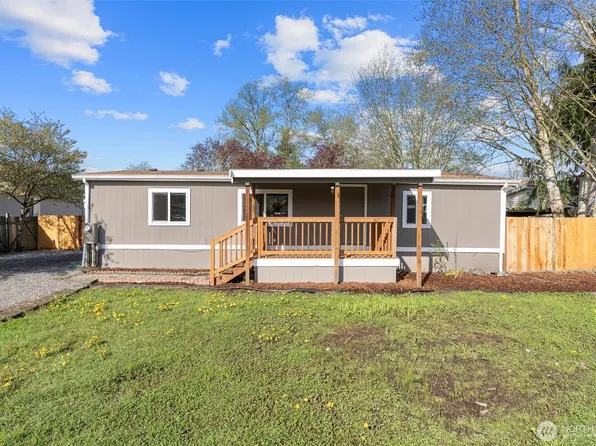 204 Cedar Lane, Pacific, WA 98047