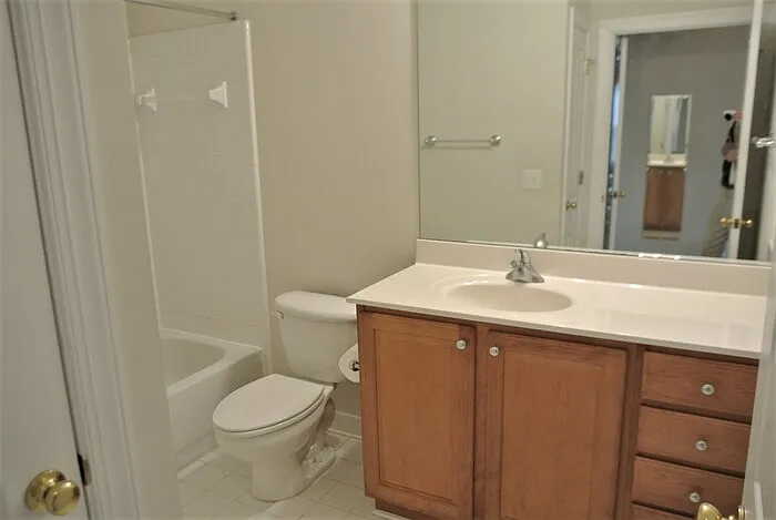 1621 Providence Glen Dr — Photo 10