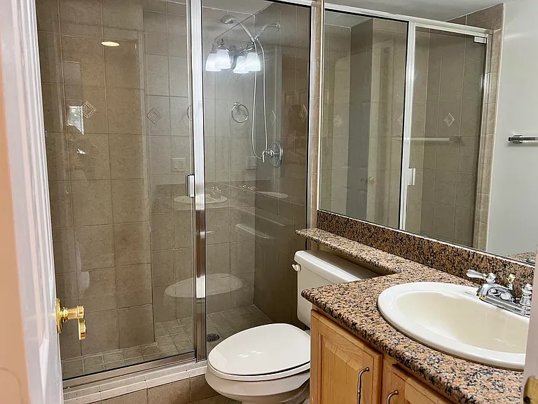 1515 E Broward Blvd #305 — Photo 13