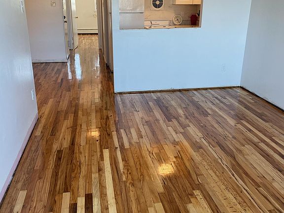 4th image of 2862 Bruckner Blvd #3