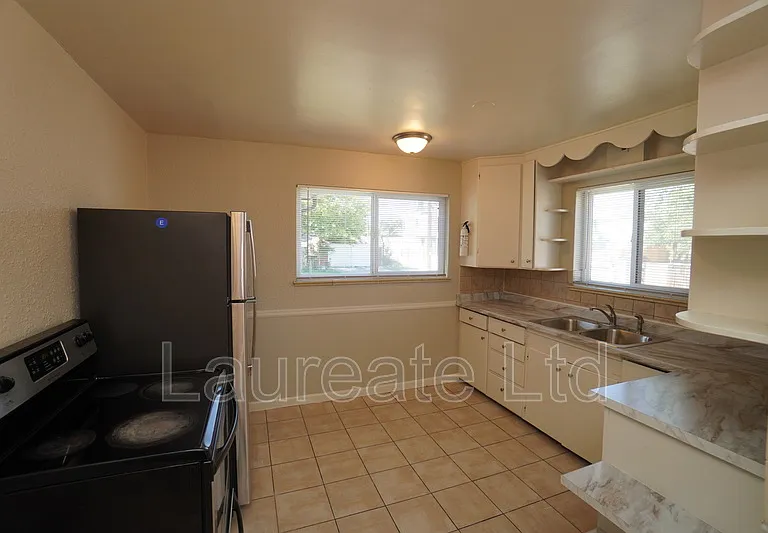 4805 W 14th Ave — Photo 6