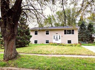 4325 Majesty Ct, Rockford, IL 61109