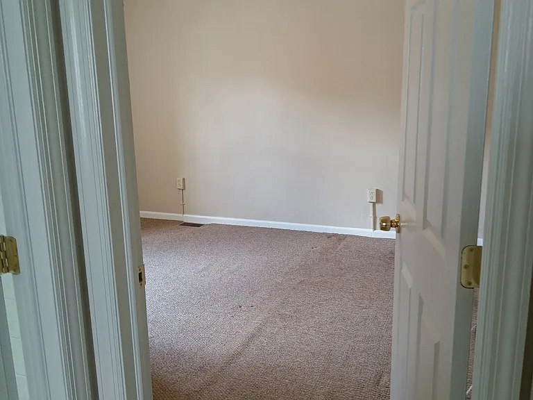 1410 1/2 Pine Way #B — Photo 8