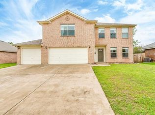 721 Partridge Dr, Saginaw, TX 76131