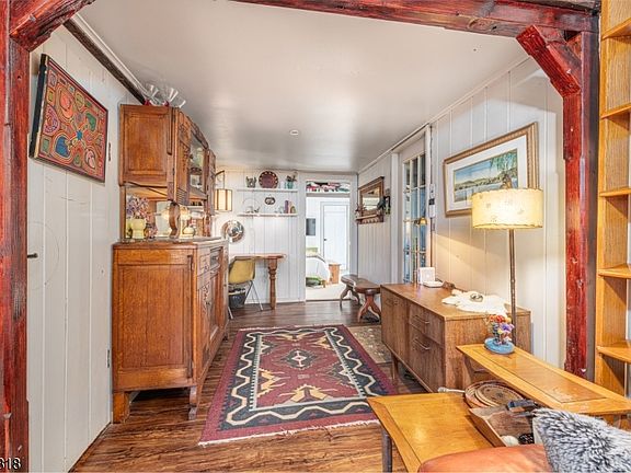 5th image of 3 Hillspring Rd